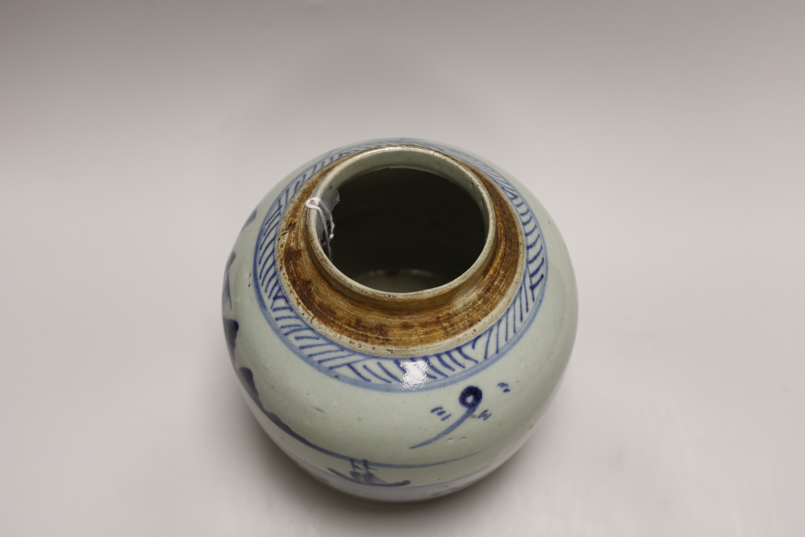 A 19th century Chinese blue and white ginger jar, 18cm